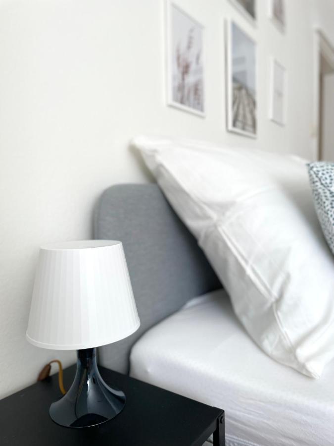 Cosy Apartment Near Schoenbrunn & Meidlinger Market Виена Екстериор снимка